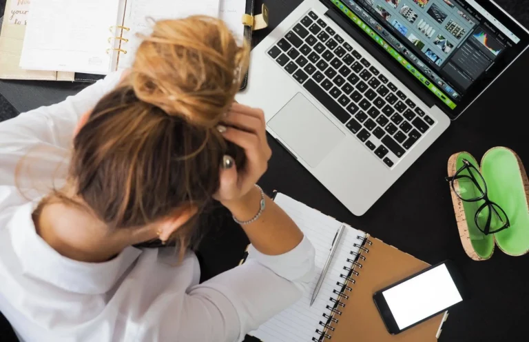 How To Survive A Panic Attack When It Strikes