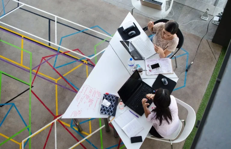 4 LGBTQ Workplace Issues & Solutions