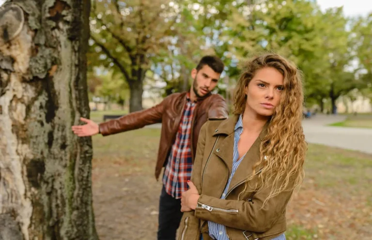 7 Signs You’re In a Toxic Relationship
