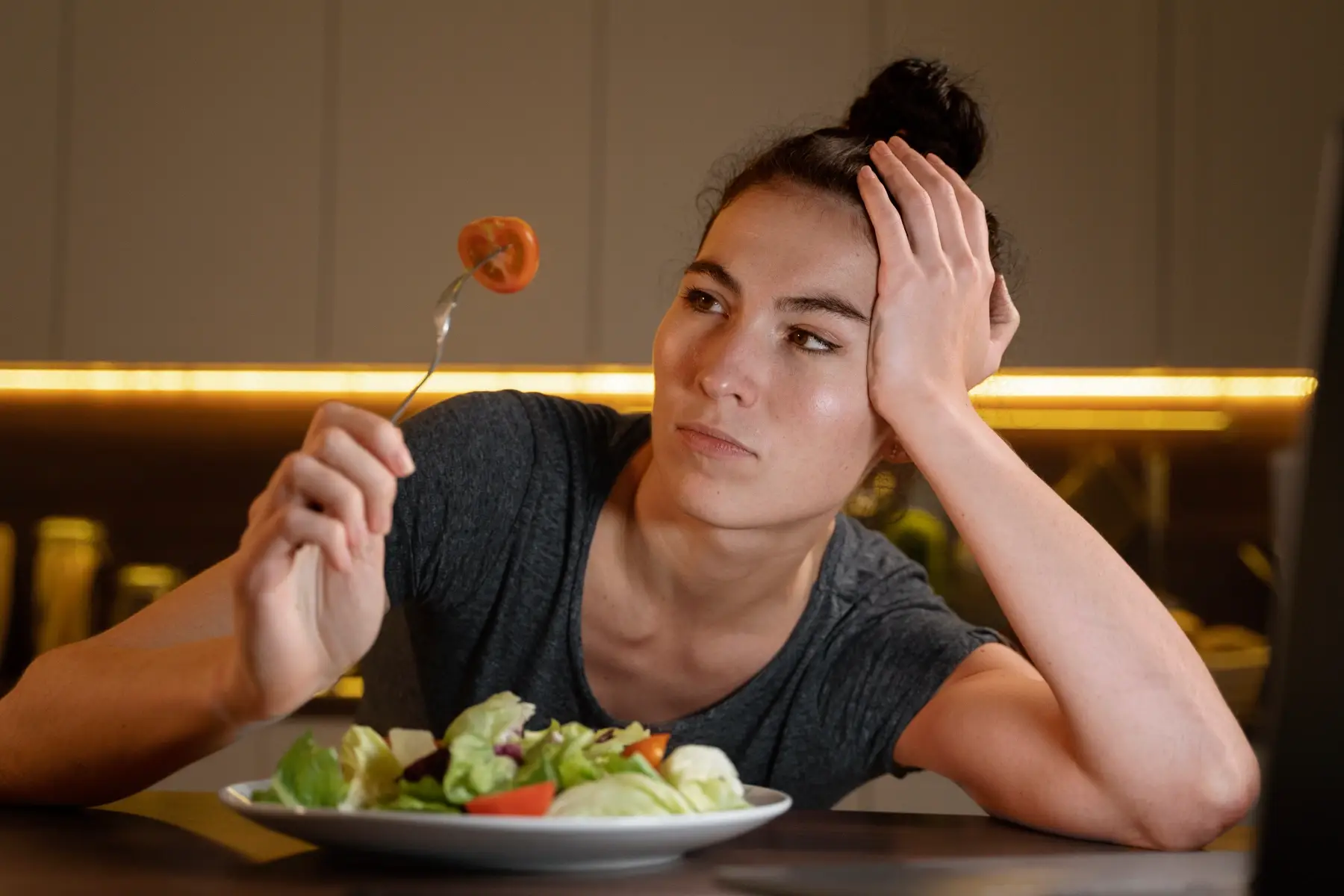 Eating Disorders Therapy in Los Angeles woman trying eat healthy home