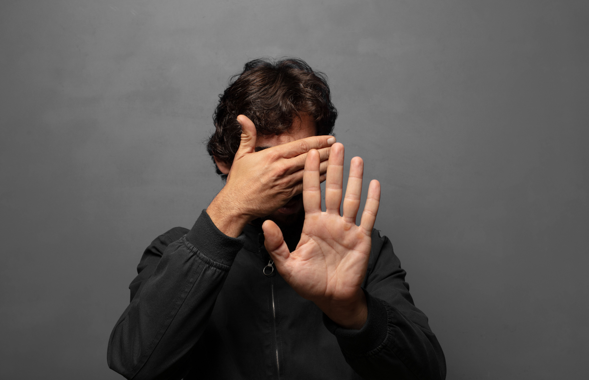 7 Smart Ways to Beat FOBO (Fear of Better Options)