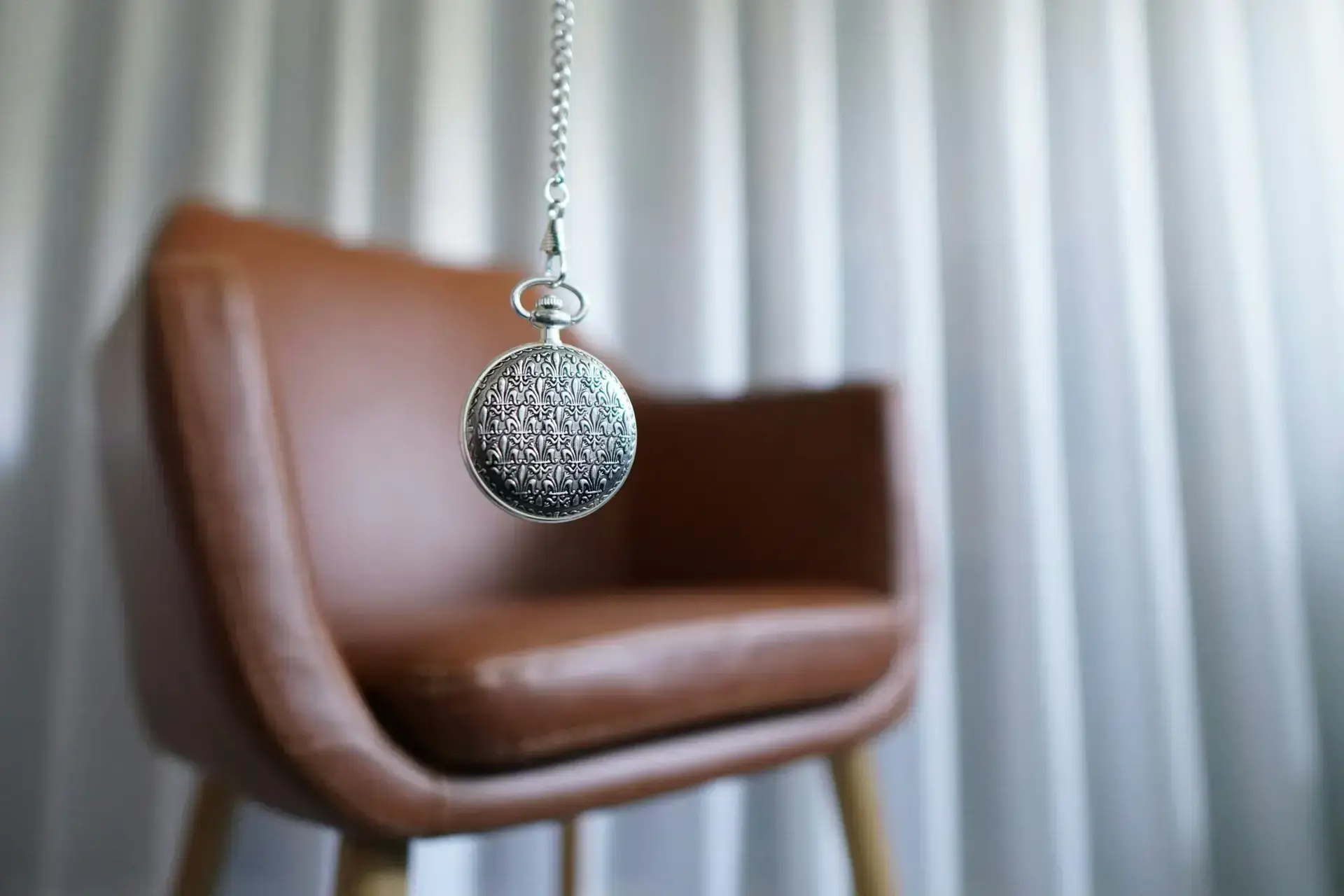 LA Hypnotherapy Specialties la hypnotherapist los angeles hypnotherapy session scaled 1