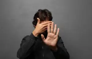 7 Smart Ways to Beat FOBO (Fear of Better Options) Fear of Better Options